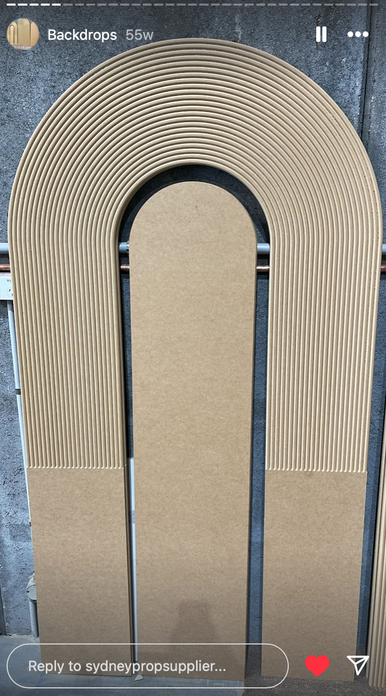 Ribbed Empty Arch Backdrop