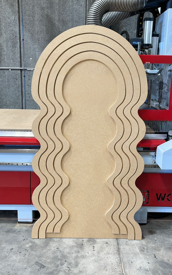 Curved flowy backdrop (option 2)