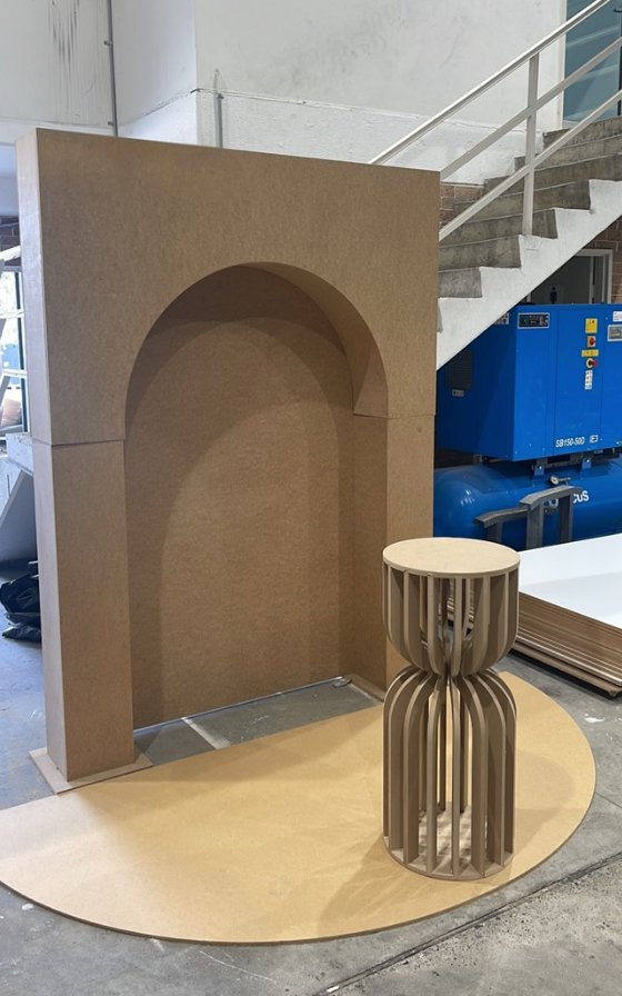 Curved Essential Backdrop Package